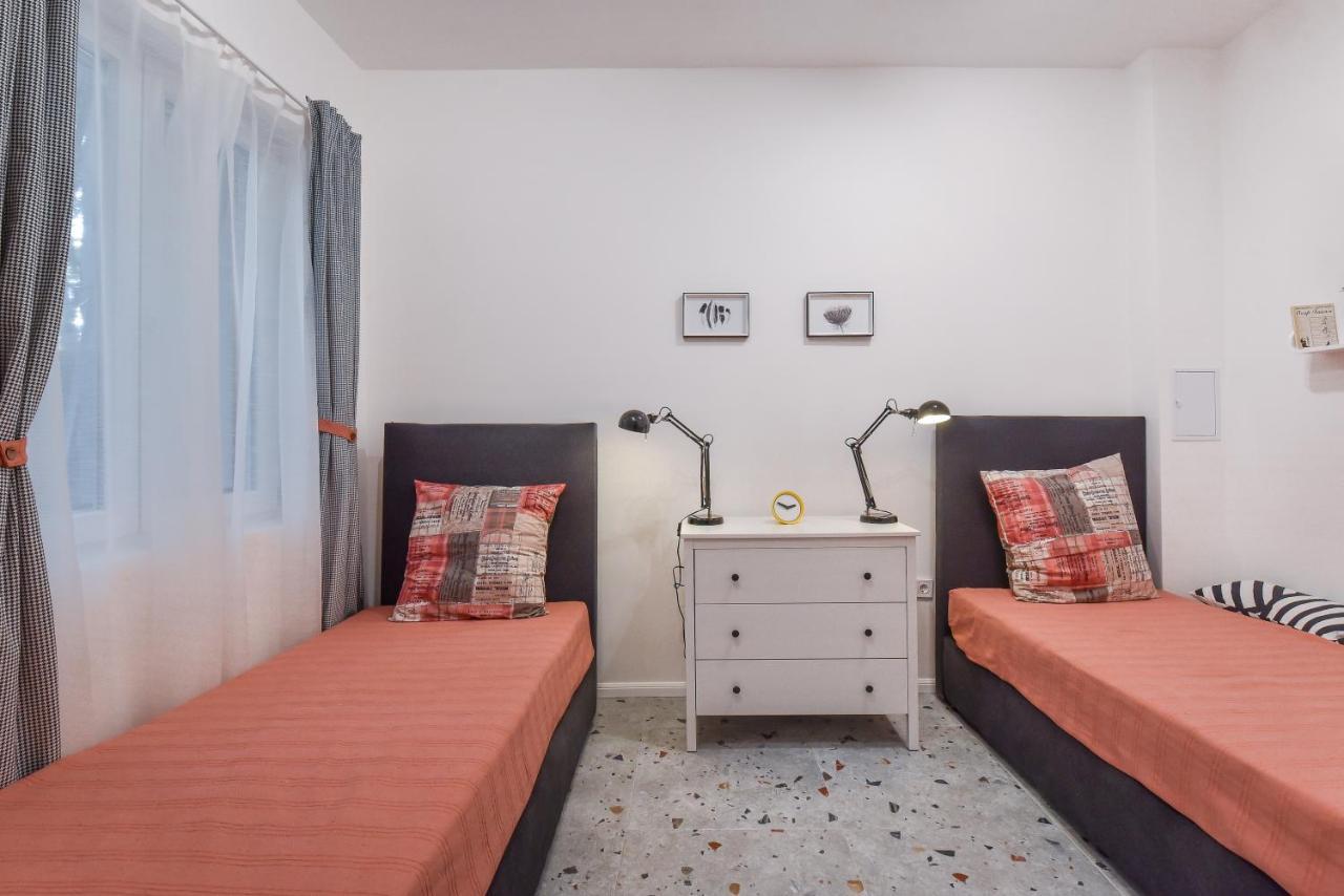 Cosy&renovated 2BD flat near Vitoshka Lejlighed Sofia Eksteriør billede